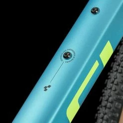 Cube Cross Race -Trekkingräder Verkäufe az Cube Cross Race 6 flashpetrolngreen 226677